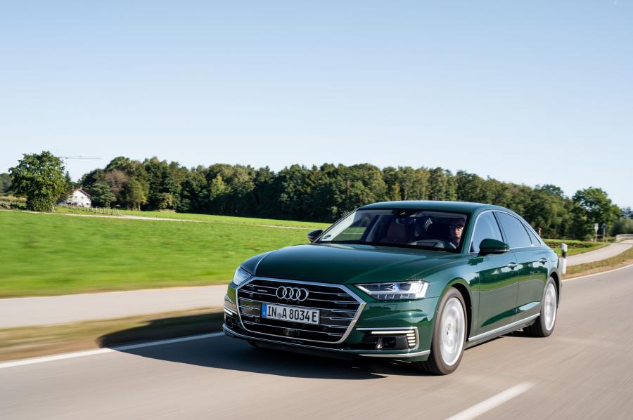  Audi A8 L 60 TFSI e Quattro 2019 года  (WW) (фото 9 из 61)